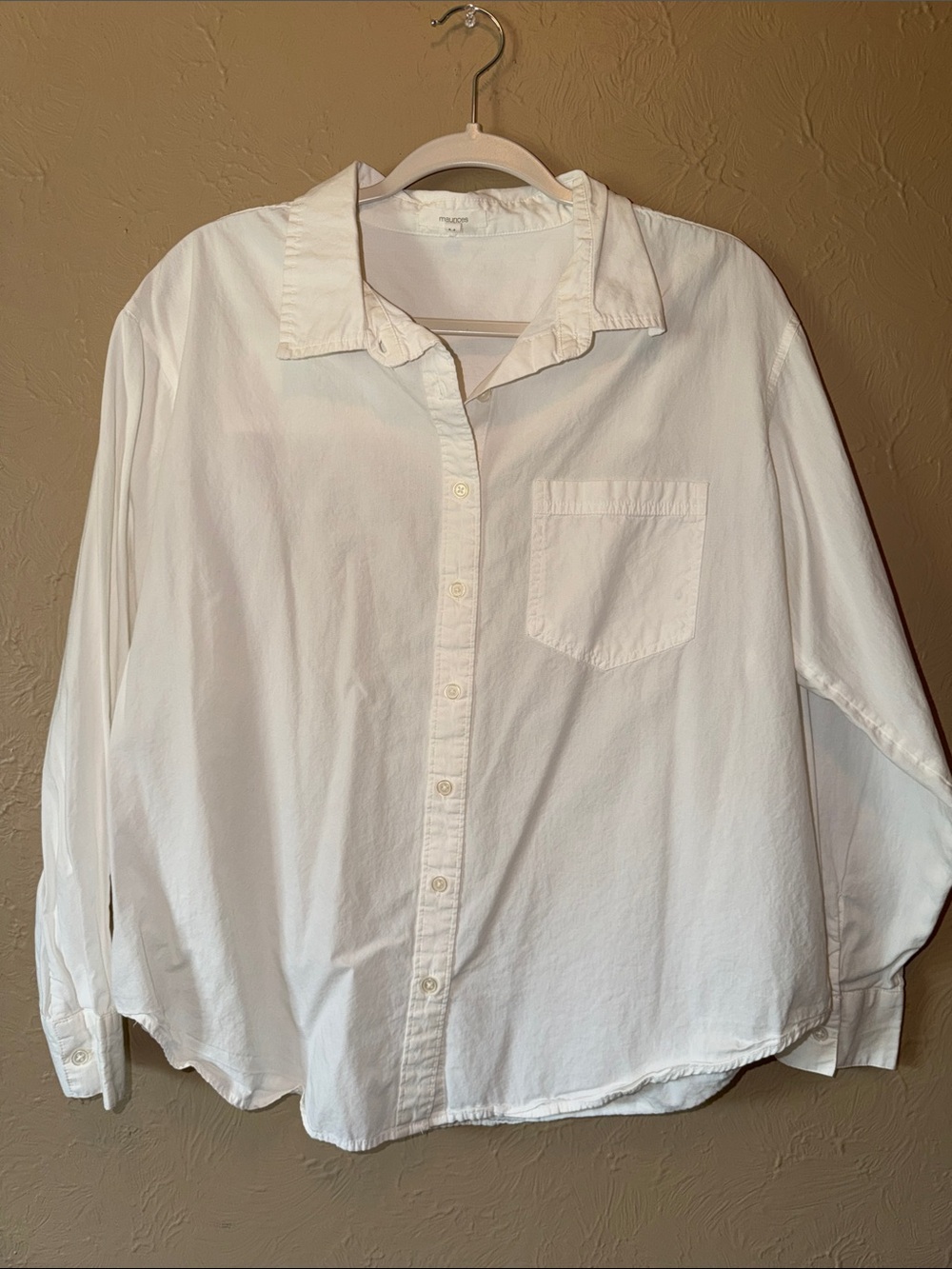 Maurices women’s medium Casual Button-Down Shirt worn once